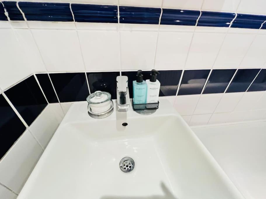 Cosy Cottage In Central Reading Free Parking & Fast Wifi Exterior foto